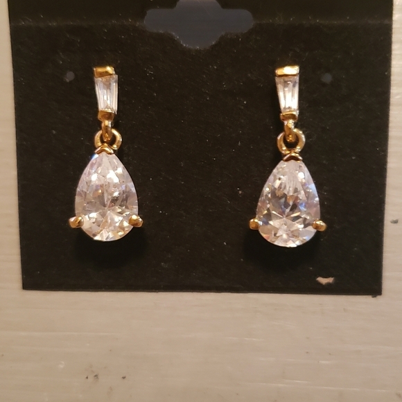 Sterling silver earrings hp🔥🔥🔥 - Picture 2 of 2